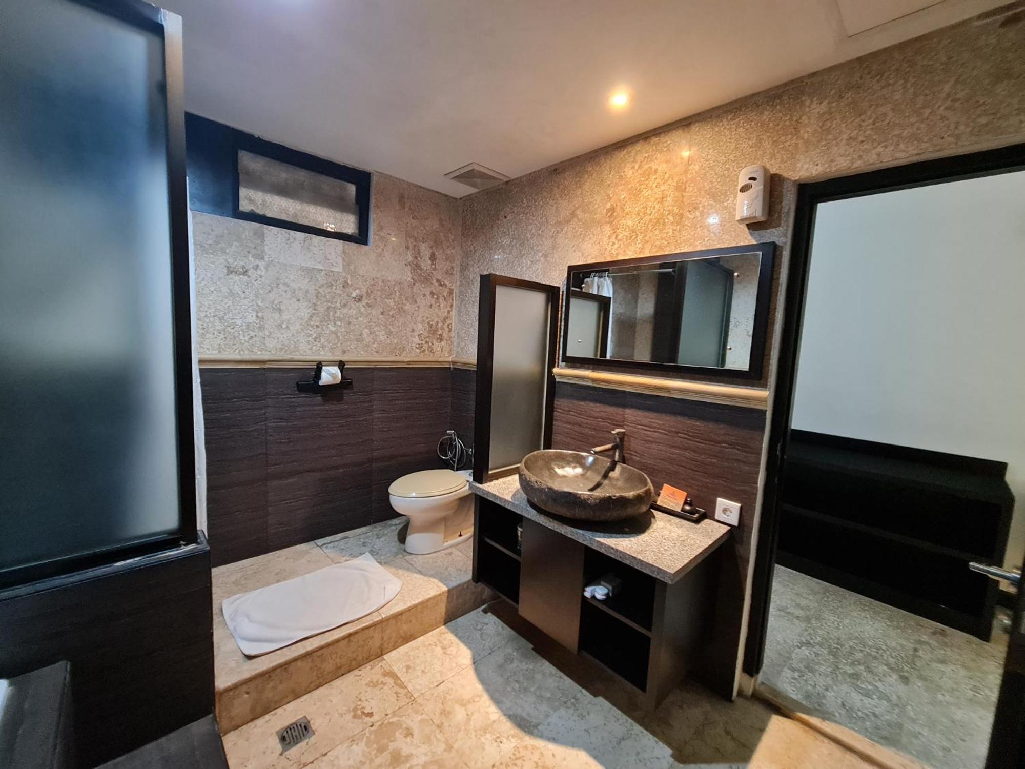 サトリヤ コテージ クタ 部屋 写真
